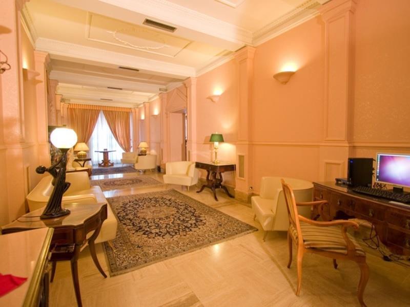 Hotel Laurentia Roma Esterno foto