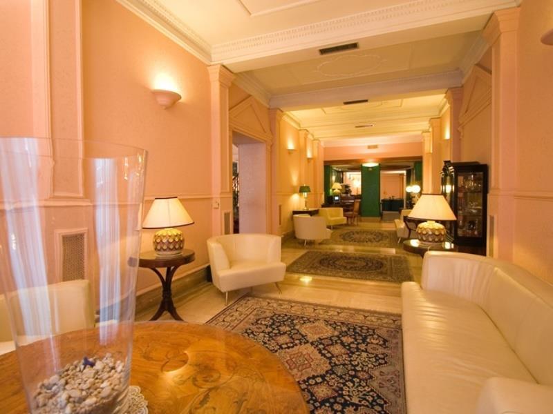 Hotel Laurentia Roma Esterno foto