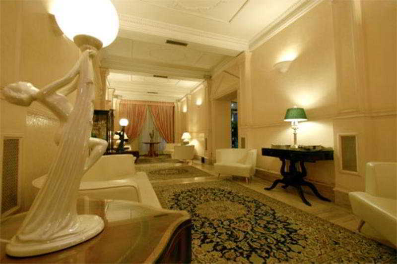 Hotel Laurentia Roma Esterno foto